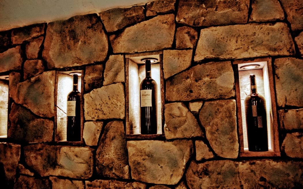 wine bottles lighting 