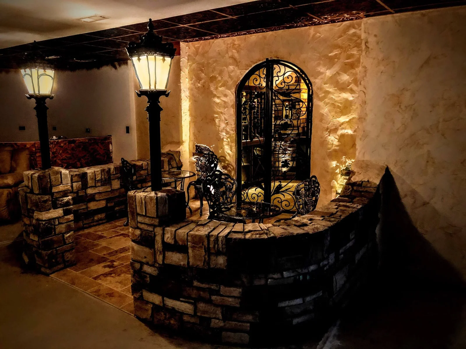 Baroque Design wine cellar seating lounge